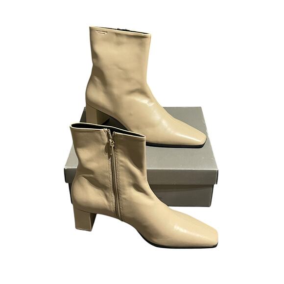 NWT Vegabond Shoemakers Tessa Everyday Leather Boot Off White SZ 40 Square Toe - Picture 2 of 8